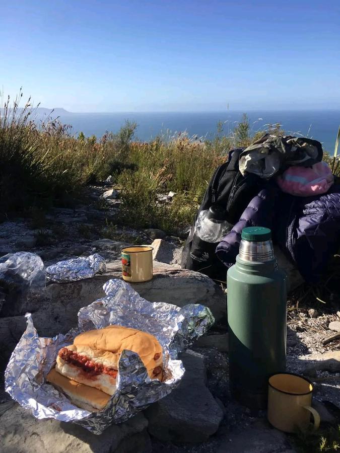 Ocean And Mountain Breeze Βίλα Hermanus Εξωτερικό φωτογραφία